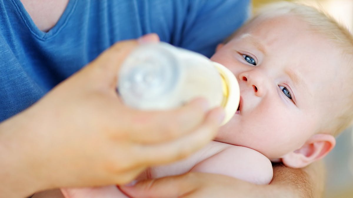 Pentingnya Konsultasi Dokter sebelum Anak Mengonsumsi Susu Formula