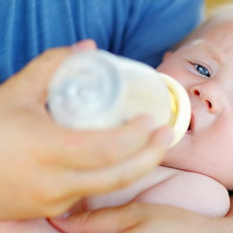 Pentingnya Konsultasi Dokter sebelum Anak Mengonsumsi Susu Formula